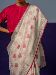 The Novi Linen Saree